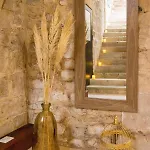 L'autel La Crypte Mysterieuse De - Sauna & Balneo Daire