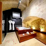 L'autel La Crypte Mysterieuse De - Sauna & Balneo Daire *
