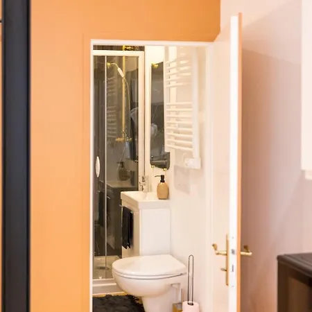 L'autel La Crypte Mysterieuse De - Sauna & Balneo