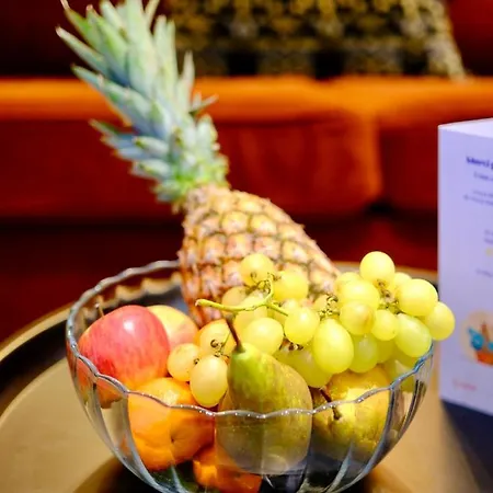 L'autel La Crypte Mysterieuse De - Sauna & Balneo Apartment