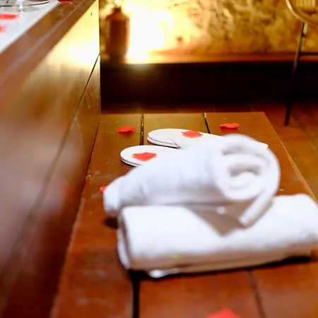 Apartment L'autel La Crypte Mysterieuse De - Sauna & Balneo Rouen