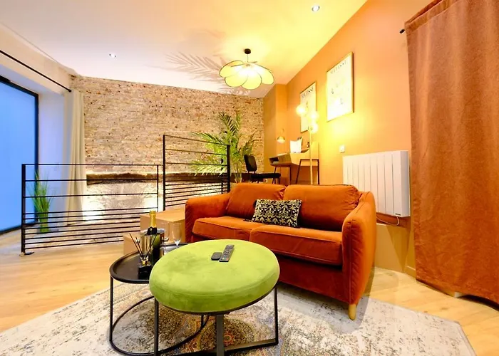 L'autel La Crypte Mysterieuse De - Sauna & Balneo * Rouen