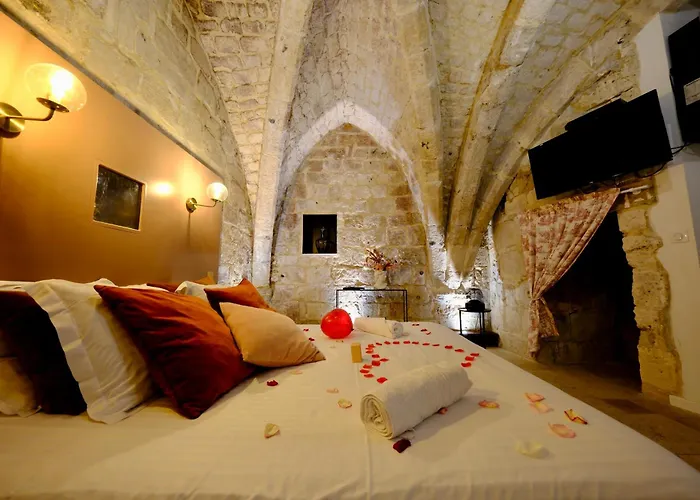 Apartment L'autel La Crypte Mysterieuse De - Sauna & Balneo