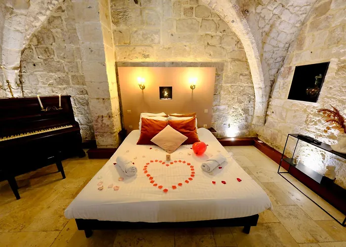 L'autel La Crypte Mysterieuse De - Sauna & Balneo Rouen